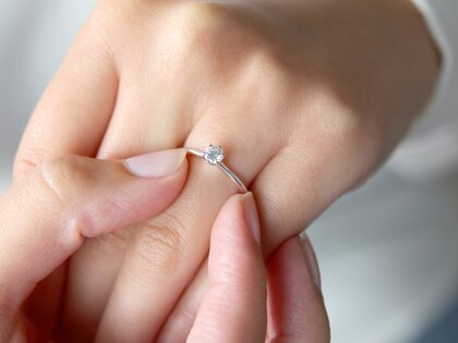 Anello di Fidanzamento Royal in 9K oro bianco con diamante 0,25ct G/SI