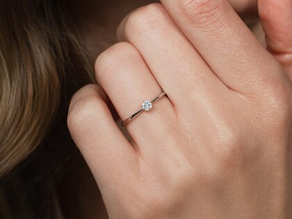 Anello di Fidanzamento Spirit in 9K oro rosa con diamante 0,15ct H/SI
