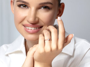 Anello di Fidanzamento The One in argento 925/- con diamante 0,15ct G/IF
