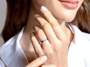 Anello di Fidanzamento Infinity Petite in oro bianco
