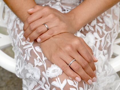 Anello di Fidanzamento Infinity in argento 925/- con diamante 0,07ct H/SI