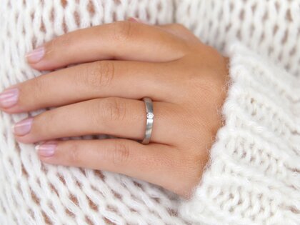 Anello di Fidanzamento Infinity in 14K oro bianco con diamante 0,15ct G/SI