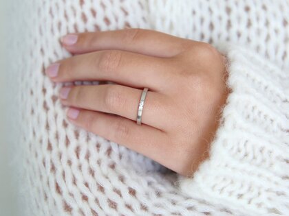 Anello di Fidanzamento Infinity in 14K oro bianco con diamante 0,03ct G/SI