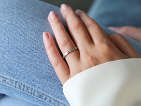Anello di Fidanzamento Infinity in 18K oro bianco con diamante 0,05ct G/VS