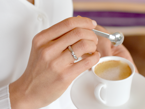 Anello di Fidanzamento Italic in 14K oro bianco con diamante da laboratorio 0,15ct E/VS