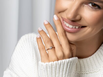 Anello di Fidanzamento Touch in 9K oro bianco con diamante 0,13ct G/SI