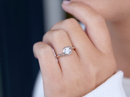 Anello di Fidanzamento Touch in 9K oro bianco con diamante 0,75ct G/SI