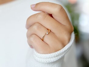 Anello di Fidanzamento Twist Petite in 14K oro rosa con diamante 0,04ct G/SI
