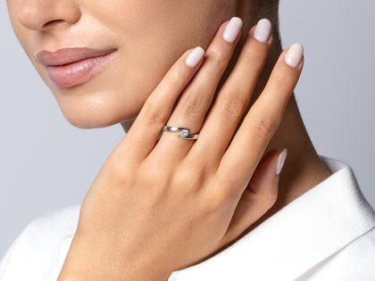 Anello di Fidanzamento Twist in 14K oro giallo con diamante 0,25ct G/SI