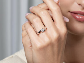 Anello di Fidanzamento Twist in 18K oro rosa con diamante 0,40ct G/SI