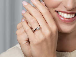 Anello di Fidanzamento Twist in platino 950/- con diamante 0,50ct G/SI